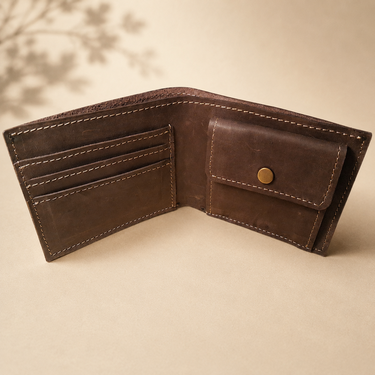 Portefeuille artisanal en cuir