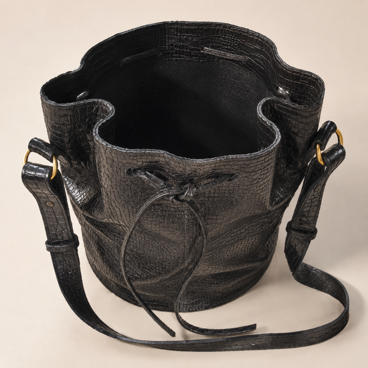 Sac seau Soléa – Cuir noir effet reptile