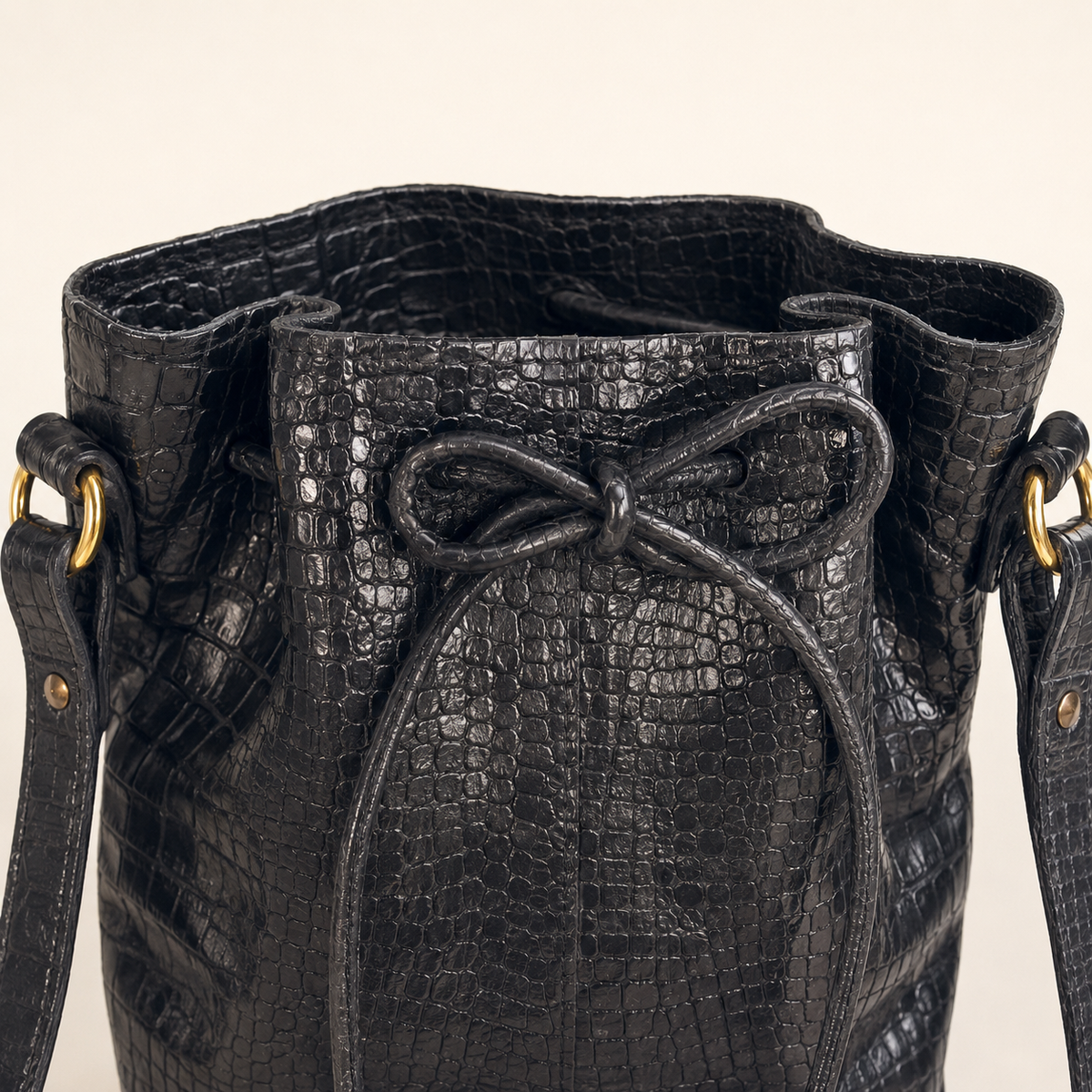 Sac seau Soléa – Cuir noir effet reptile